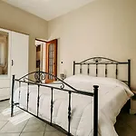 Il Giardino Degli Angeli 別荘 チェファル